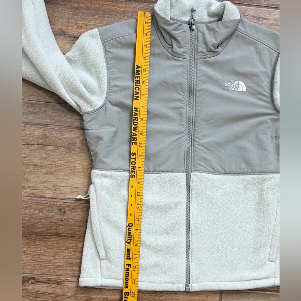 The North Face Women's Fleece Jacket Size Small - Picture 9 of 9
